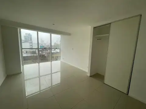 Departamento en Alquiler en Terminal de Omnibus, $ 450.000