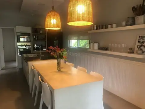 Casa Monoambiente con 4 baños