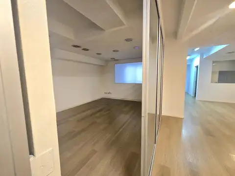 Oficina en Alquiler 25 años