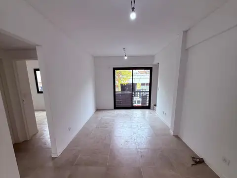 Depto Tipo Casa 4 ambientes con 2 baños