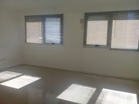 OFICINA 110mts con seguridad las 24 hs U$210.000