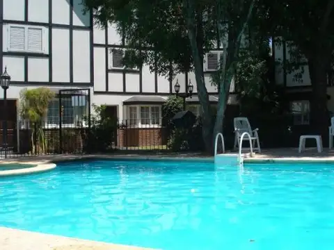 Casa en Venta en Adrogue, USD 180.000