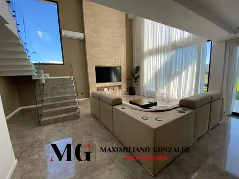 Casa en Venta en Countries y Barrios Cerrados en Ezeiza, USD 980.000