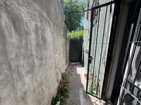 Depto Tipo Casa en Venta en Villa Dominico, USD 39.900