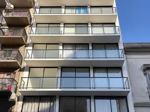 VENTA DEPARTAMENTO A ESTRENAR. MONOAMBIENTE MUY LUMINOSO. AMENITIES. PILETA. ALSINA 2100. CONGRESO