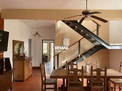 Casa 4 ambientes con 1 baño