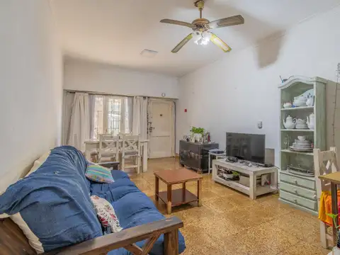 Depto Tipo Casa en Venta de 2 ambientes
