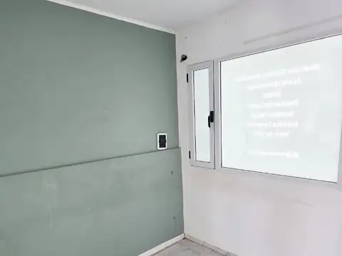 Local en Alquiler Via Púb.