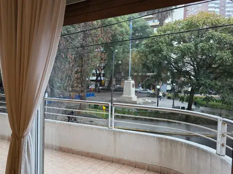 Alquiler Departamento 6 ambientes 5 baños Vigilancia 24hs Cochera Parrilla Patio Palermo Soho