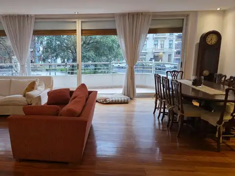 Departamento en Alquiler con 1 cocheras