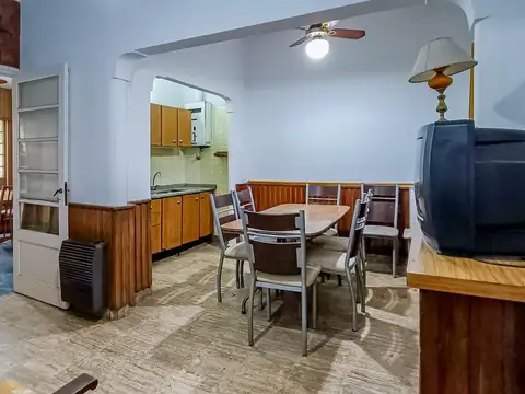 3 De Febrero al 4700