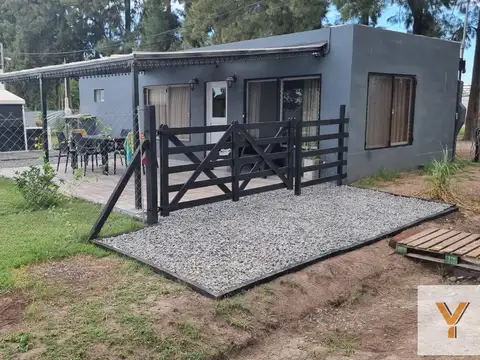 Casa en venta - 1 Dormitorio 1 Baño - Abasto