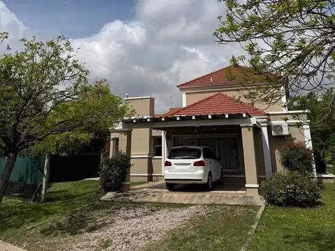 Casa en Alquiler en La Reserva, USD 2.400