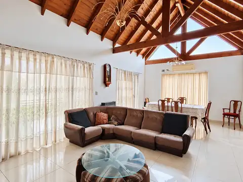 Casa en Venta en Moreno, USD 238.900