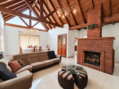 Casa en Venta de 4 dormitorios