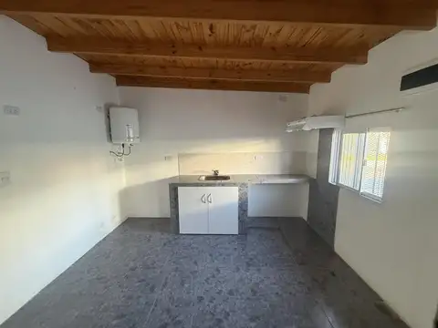 Departamento en Alquiler en Agustoni, $ 360.000