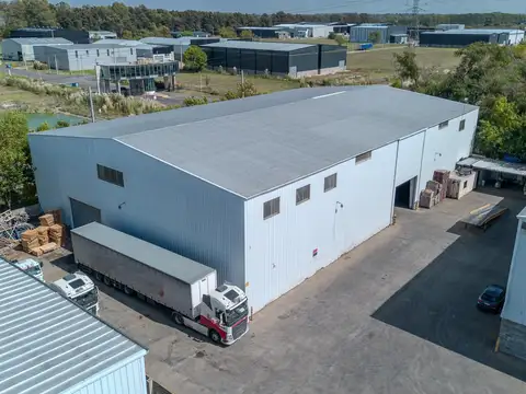 Alquiler - Nave - Parque Industrial del Oeste - 1500m2