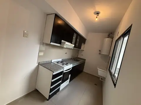 Depto Tipo Casa en Venta de 2 ambientes