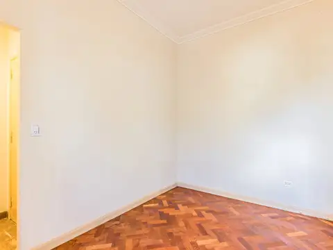 Alzaga 2200, Piso 0