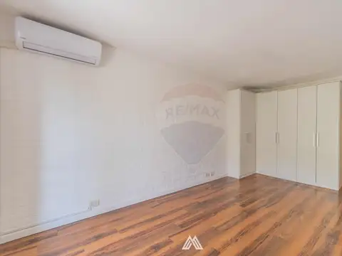 Departamento en Venta con 3 cocheras