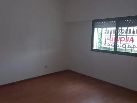 Casa en Alquiler al Oeste