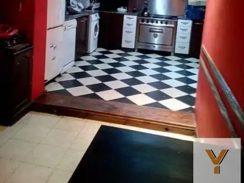 PH en Venta - 4 Dormitorios 4 Baños - 250mts - Barracas