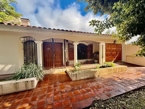 VENTA CASA ALEJANDRO CENTENO 3 DORM