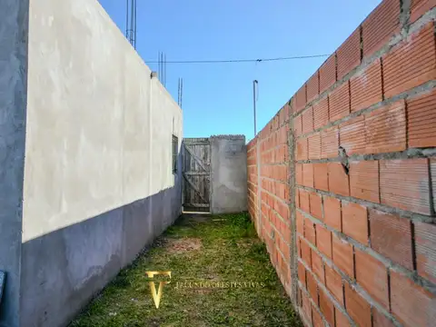 Casa 3 ambientes con 1 baño