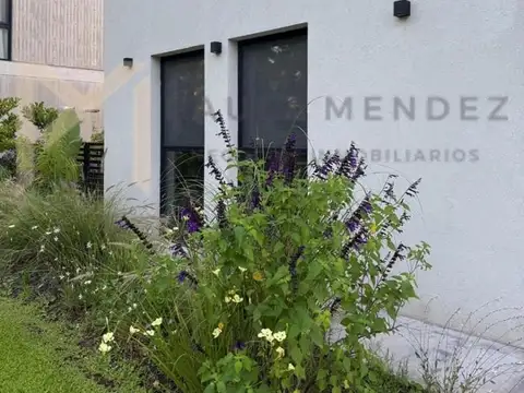 Av. Italia 5043, San Isidro Labrador, Dique Luján 5000