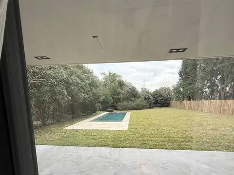 San Isidro Labrador Villanueva - Av. Italia 5043 Benavidez