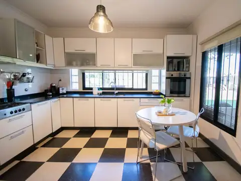 Av. Nicolas Milazzo 200