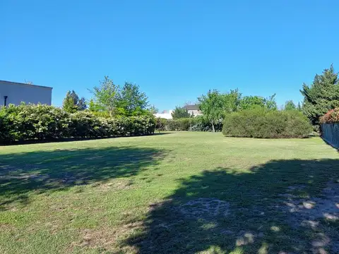 Terreno en Venta en Barrio Privado Aguadas!!