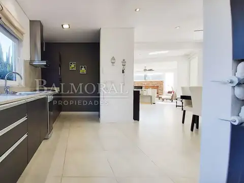 Casa 3 ambientes con 3 baños