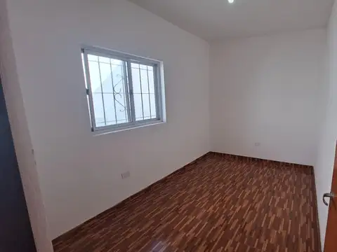 Depto Tipo Casa en Alquiler al Este