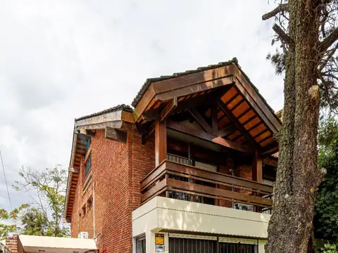 Casa en Alquiler de 4 dormitorios