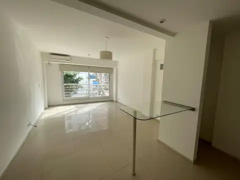 Franklin Delano Roosevelt 3100, Piso 2