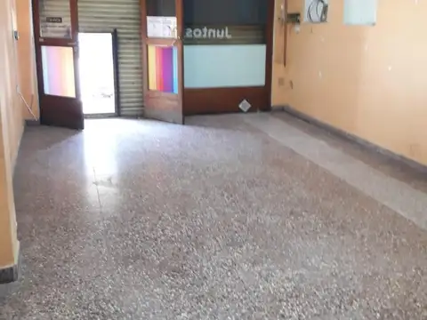 Local en Alquiler 50 años