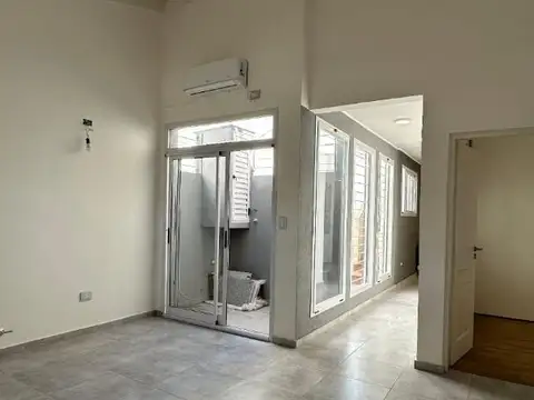 Casa en Venta en Banfield, USD 99.000