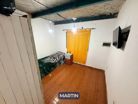 Casa en Alquiler con 4 cocheras