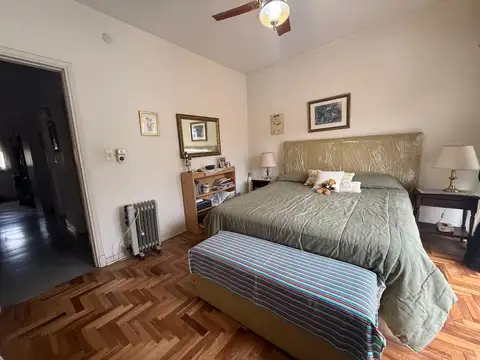 Duplex 5 ambientes con jardin en Martinez, buena luz natural