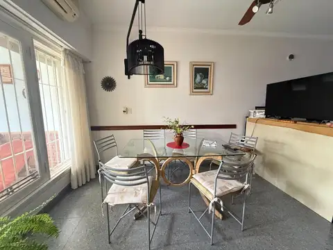 Depto Tipo Casa en Venta con 1 cocheras