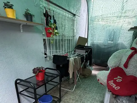 Depto Tipo Casa 2 ambientes con 1 baño