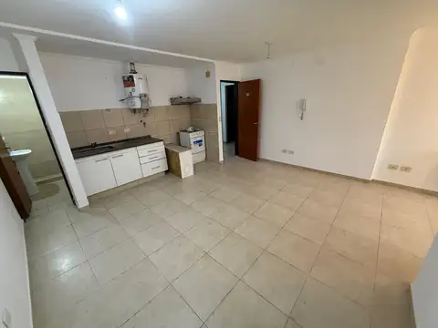 Departamento en Alquiler en Alto Alberdi, $ 500.000