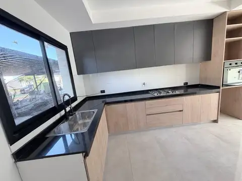 Casa en Venta en Córdoba, USD 275.000