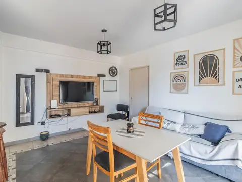 Venta Departamento 2 ambientes con balcon en Liniers