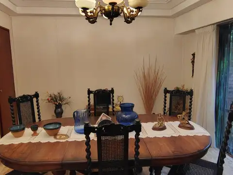 Casa 5 ambientes con 2 baños