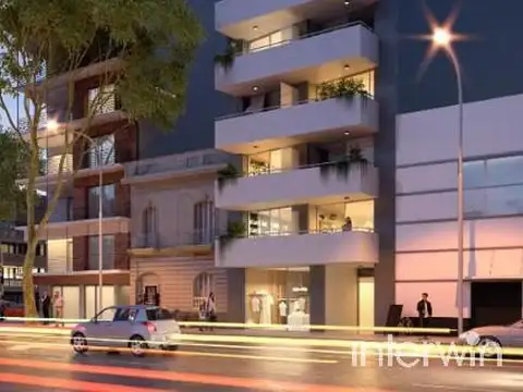 Córdoba y Godoy Cruz - Local Comercial