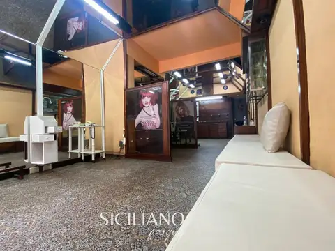 Galpon en Venta 11  mts Fondo