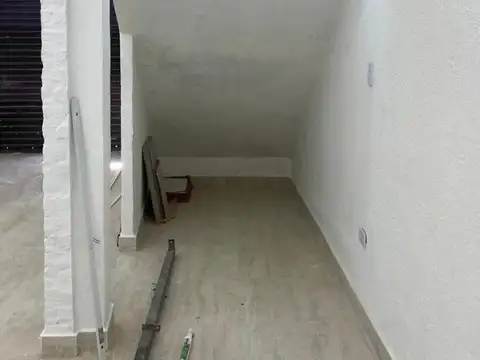 LOCAL EN CIUDADELA EN EXCELENTE UBICACION CON RENTA!