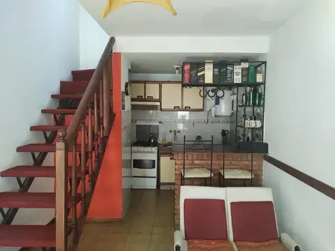 PH en Duplex de 2 Amb. Juan  Florio al 1600. Villa Luzuriaga.